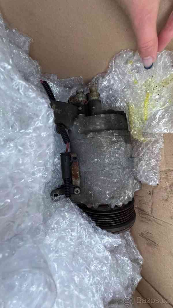 Mini One 1,6   benzín automat - foto 15