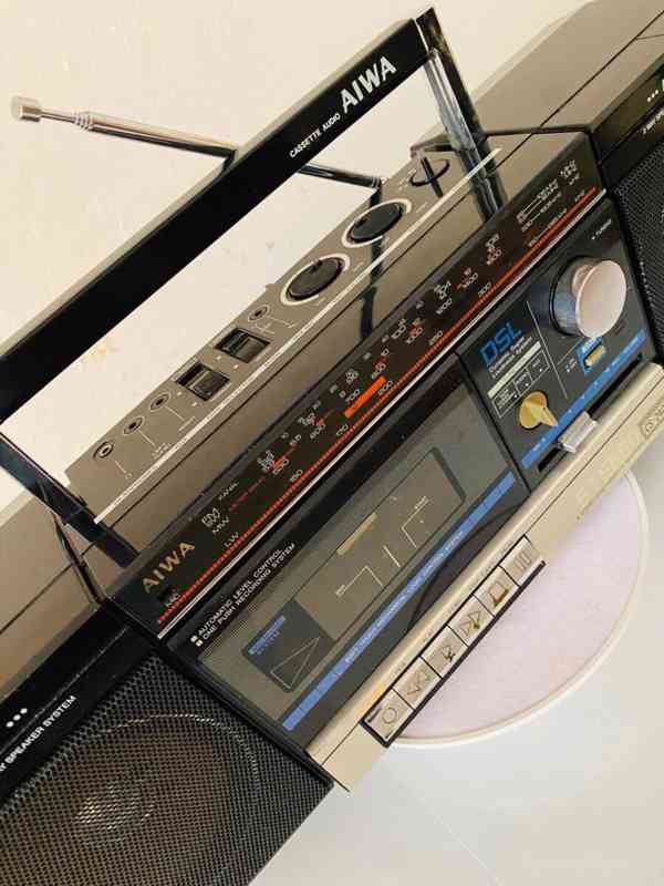 Radiomagnetofon Aiwa CS-240, rok 1985 - foto 1