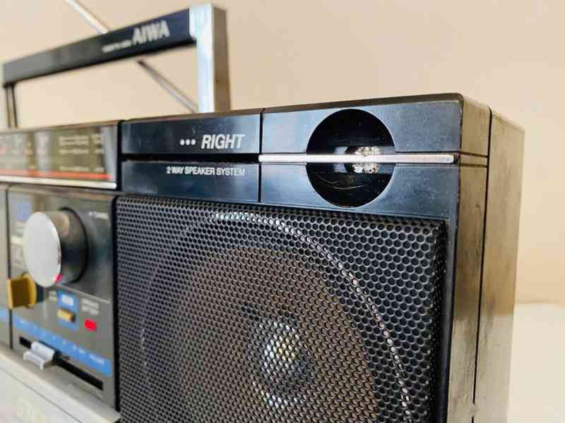 Radiomagnetofon Aiwa CS-240, rok 1985 - foto 9