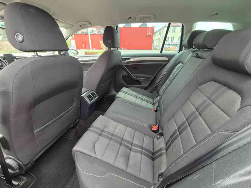 Prodám Volkswagen Golf 1.6, 77kw, r.v. 2013, STK do 4/2026 - foto 12