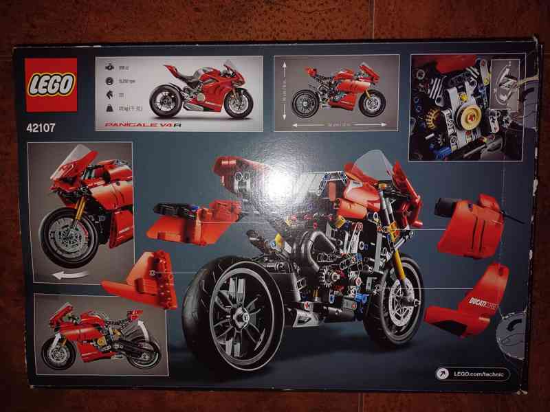 LEGO Technic 42107 10+ Ducati Panigale V4 R - foto 2