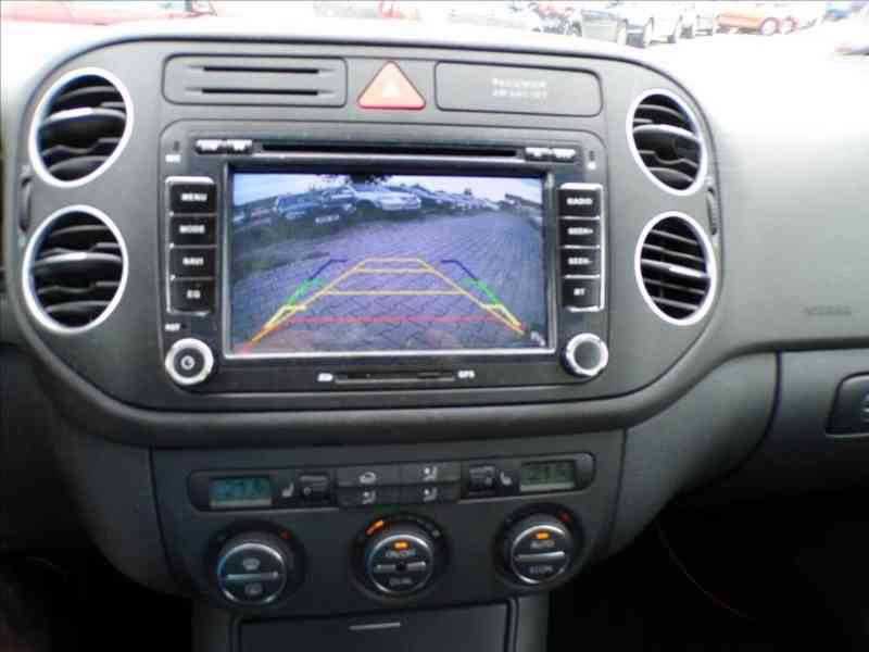 Volkswagen Golf Plus 1,6 MPi NAVI,DIGI.KLIMA - foto 6