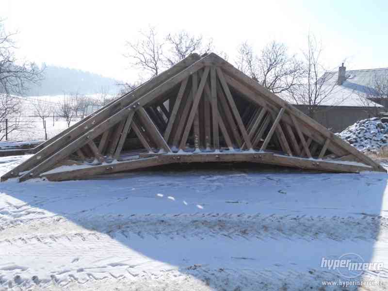 Dřevěné sbíjené vazníky - foto 1