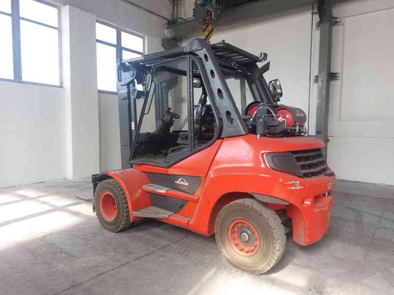 Čelní vysokozdvižný vozík Linde typ H70T - 2022 - 417 mth - foto 4