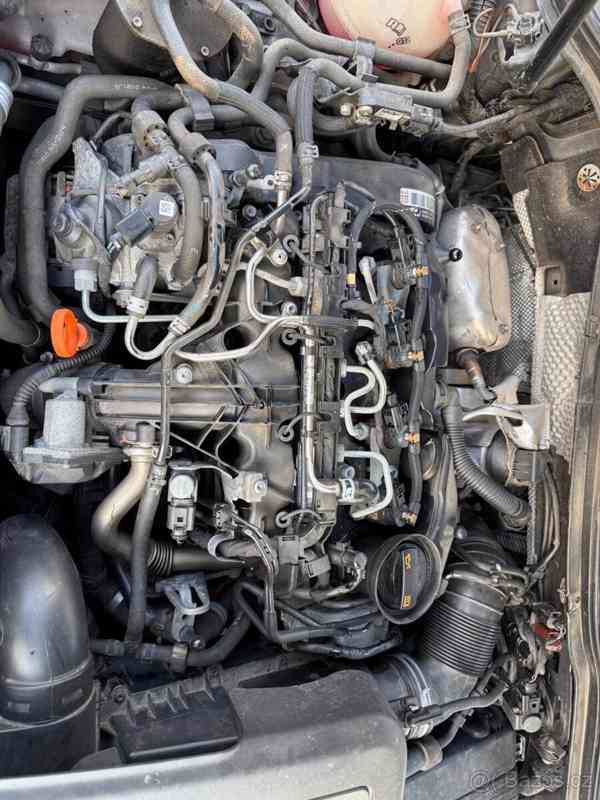 Volkswagen Passat 2,0 b7 - foto 6