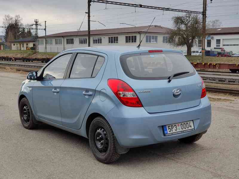 Hyundai i20 1.2i 57 kW 2012 – 43 000 km - foto 4