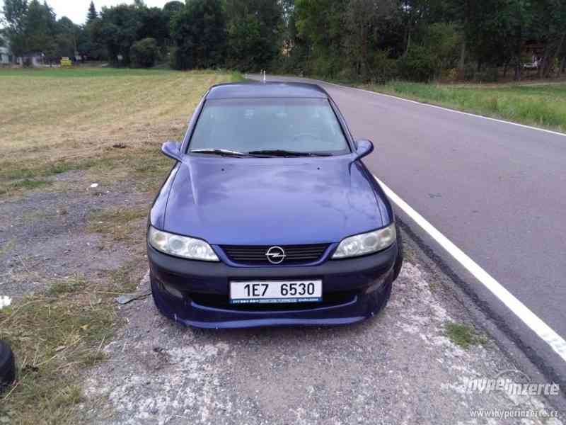 Opel Vectra B - foto 3