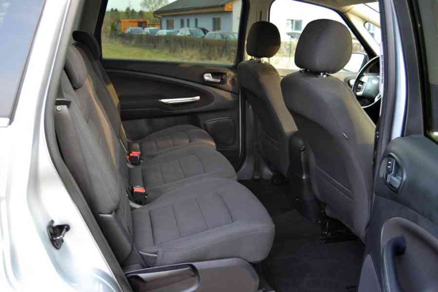 Ford S-Max 2.0 TDCI 120kW Titanium 7 míst - foto 12