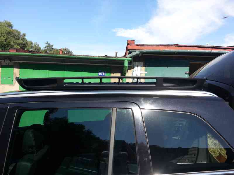 VW Golf IV - přední seriový spoiler V6. - foto 3