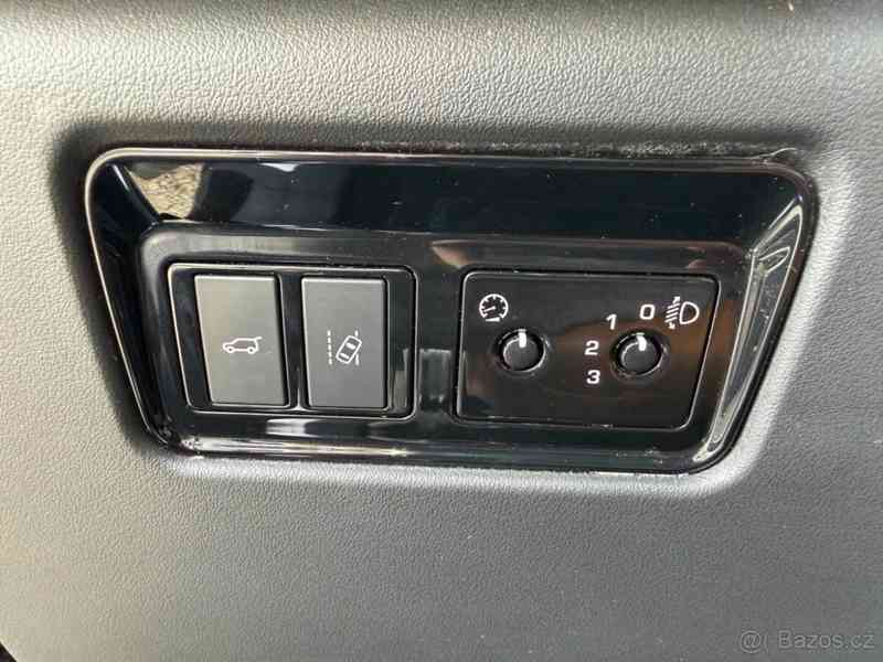 Jaguar F-Pace 2,0 - foto 16
