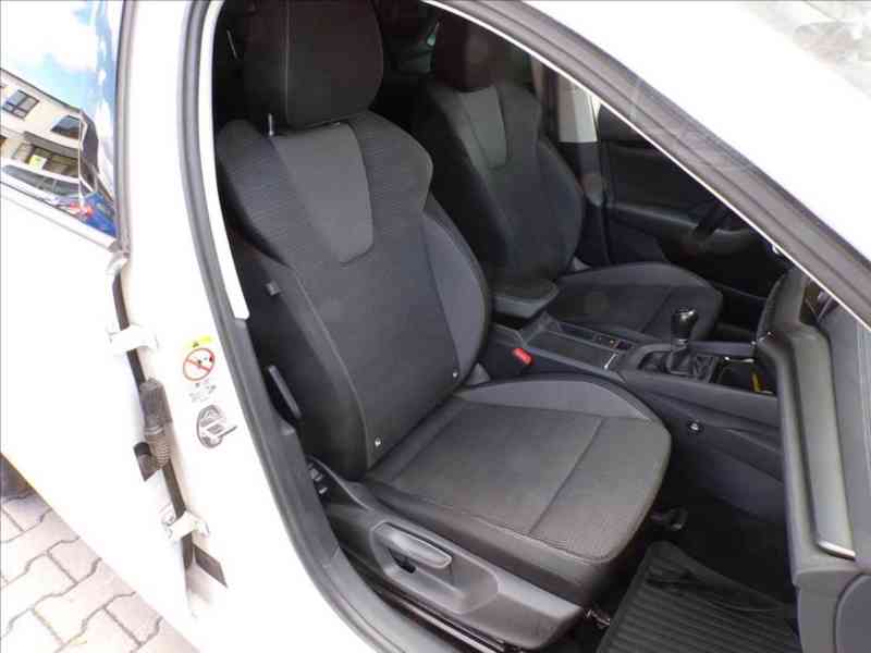 Škoda Octavia 2,0 TDI 1.MAJITEL ČR-DPH - foto 14