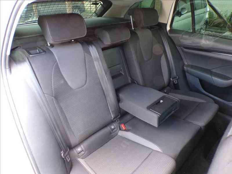 Škoda Octavia 2,0 TDI 1.MAJITEL ČR-DPH - foto 13