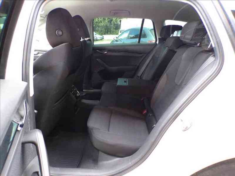 Škoda Octavia 2,0 TDI 1.MAJITEL ČR-DPH - foto 11