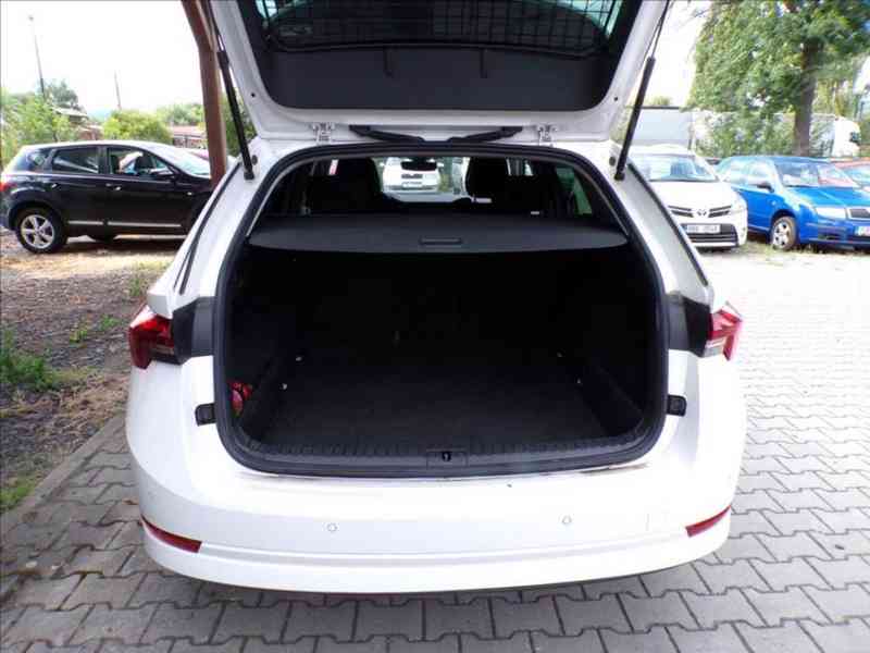 Škoda Octavia 2,0 TDI 1.MAJITEL ČR-DPH - foto 12