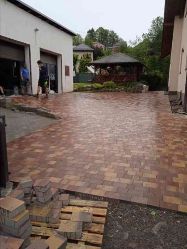 ZÁMKOVÉ DLAŽBY  - foto 4