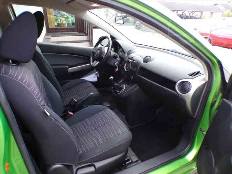 Mazda 2 1,4 i KLIMATIZACE - foto 11
