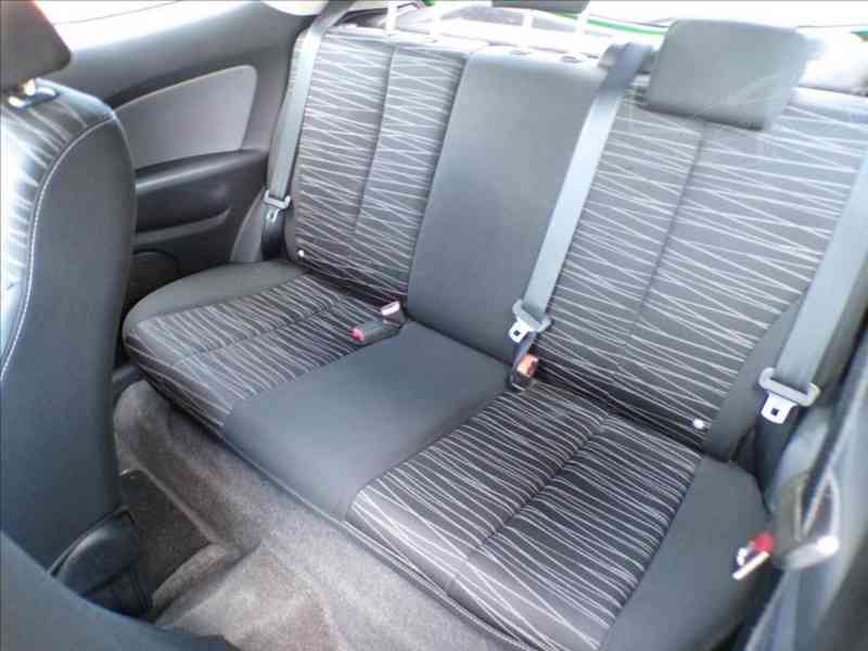 Mazda 2 1,4 i KLIMATIZACE - foto 8