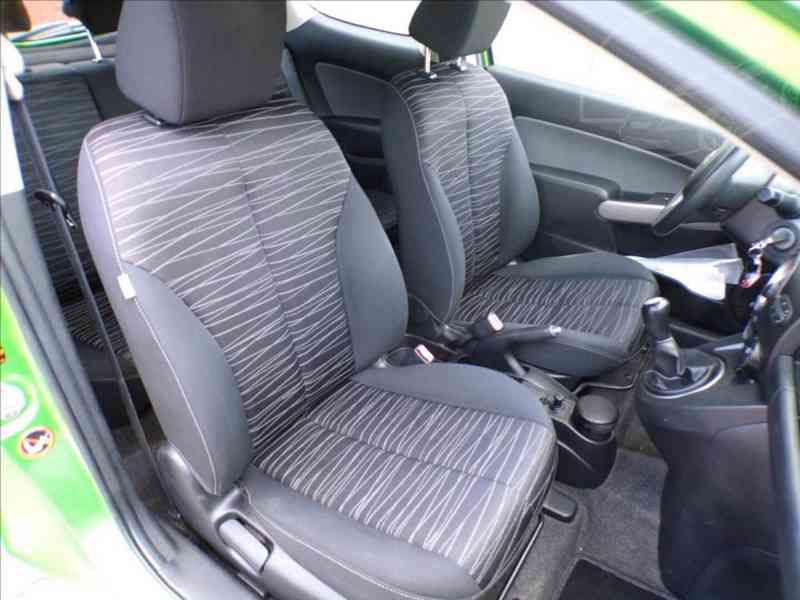 Mazda 2 1,4 i KLIMATIZACE - foto 12