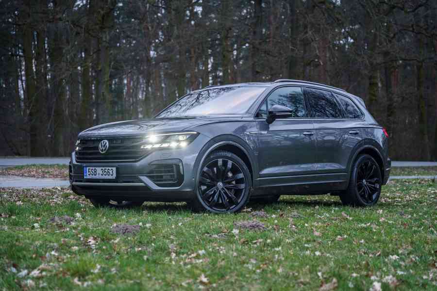 Volkswagen Touareg, R-Line V8 4,0 TDI Full výbava - foto 3