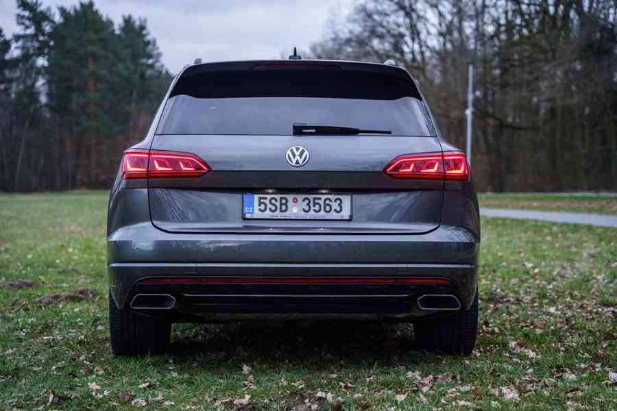 Volkswagen Touareg, R-Line V8 4,0 TDI Full výbava - foto 4