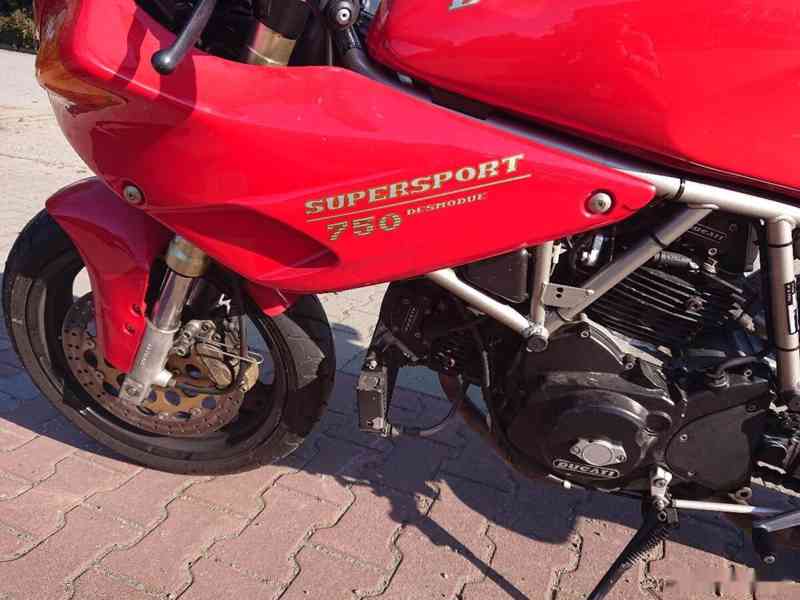 Ducati Supersport 750 1993 1. MAJ - foto 14