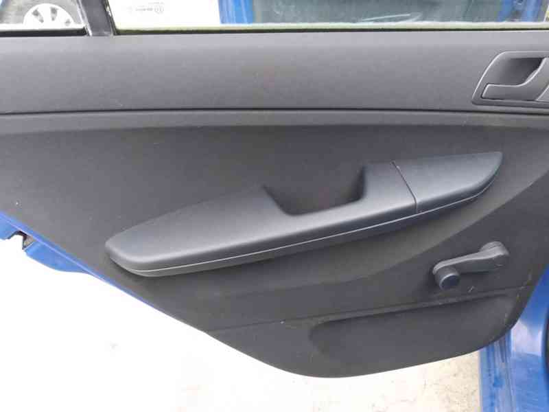 ŠKODA FABIA 1.2 12V COMBI HTP 47kW - foto 21