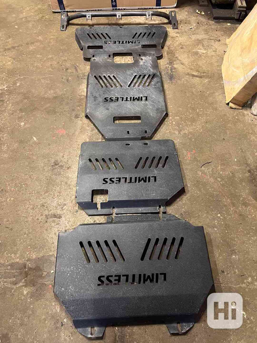 Ochranné kryty podvozku na Ford Ranger Double Cab 3.2/2.2 - foto 1