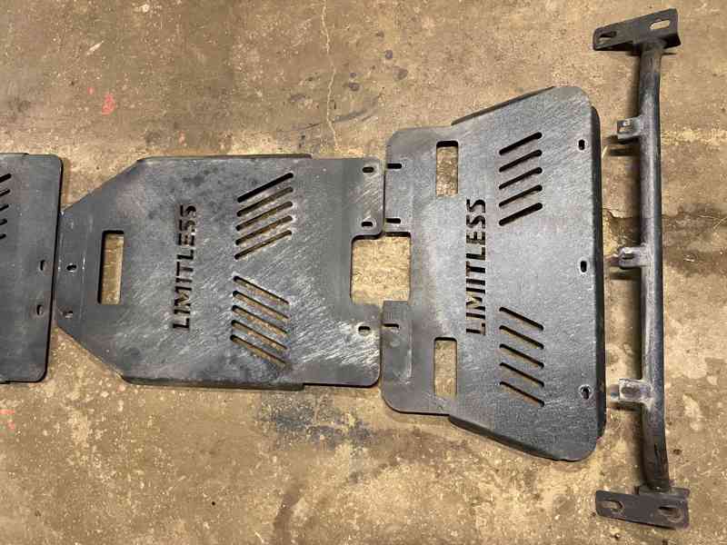 Ochranné kryty podvozku na Ford Ranger Double Cab 3.2/2.2 - foto 4