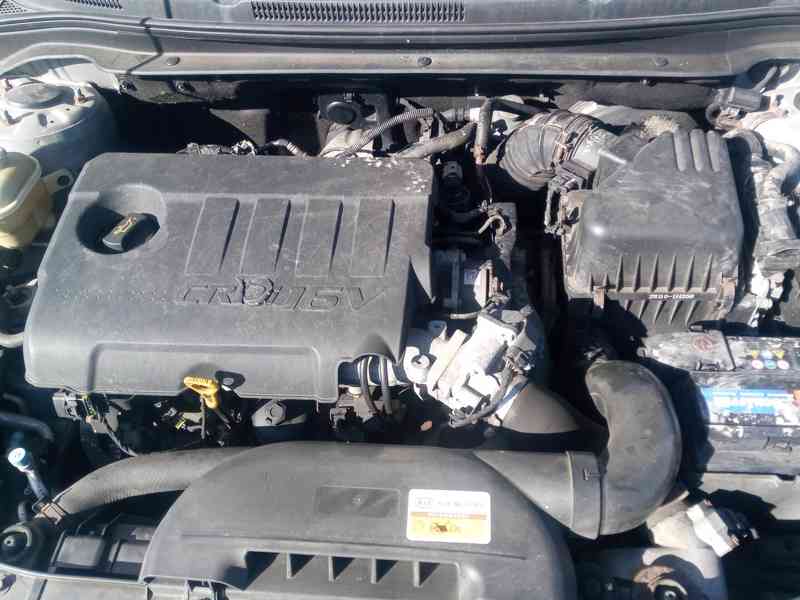 Prodám Kia Cee´d 1.6 CRDi - foto 11