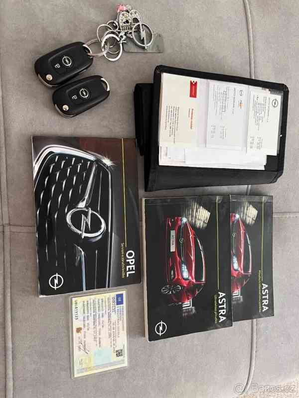 Opel Astra 1,4   K 2019 - foto 14