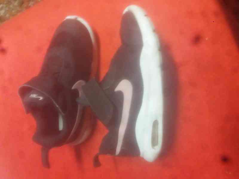 NIKE AIR MAX - foto 2