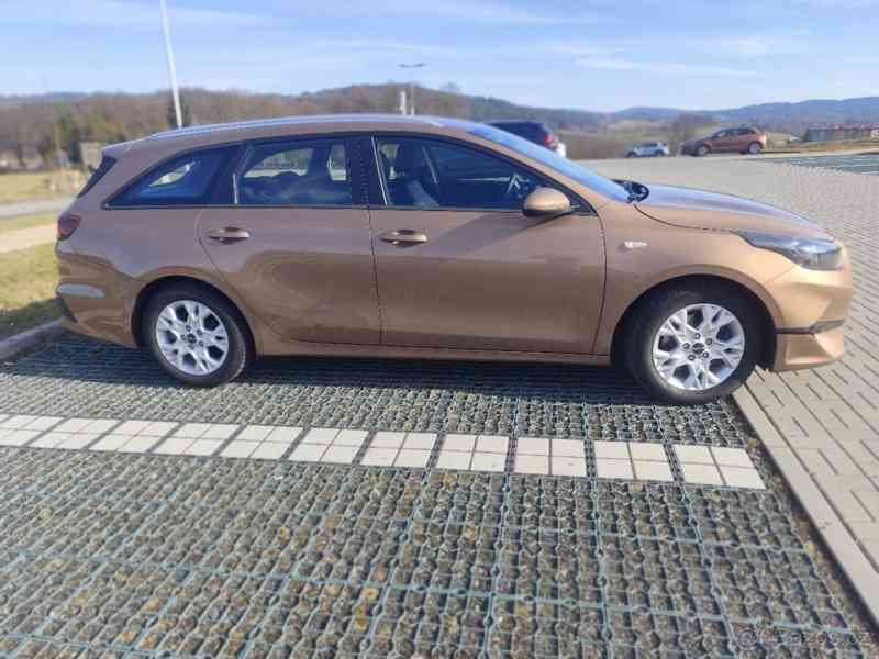 Kia Ceed 1,5   T-GDI - foto 4