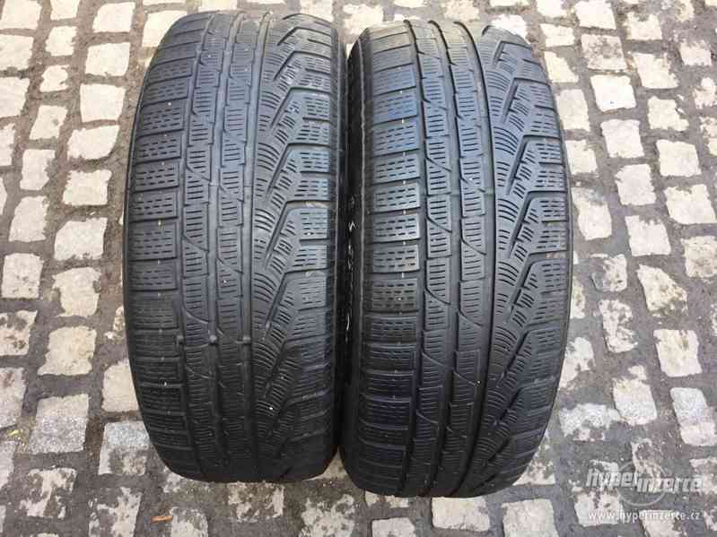 225 55 17 R17 zimní runflat pneu Pirelli Sottozero - foto 1