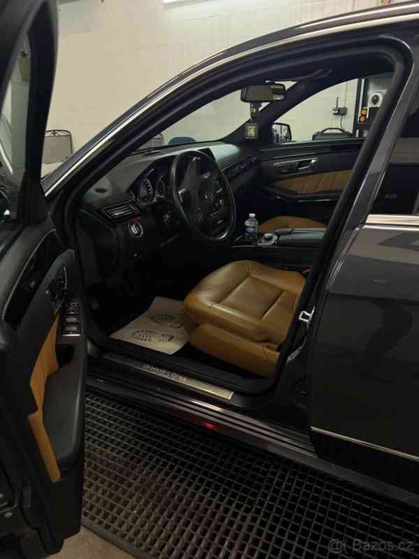 Mercedes-Benz Třídy E 3,0   E350 (W212) avangarg - foto 34