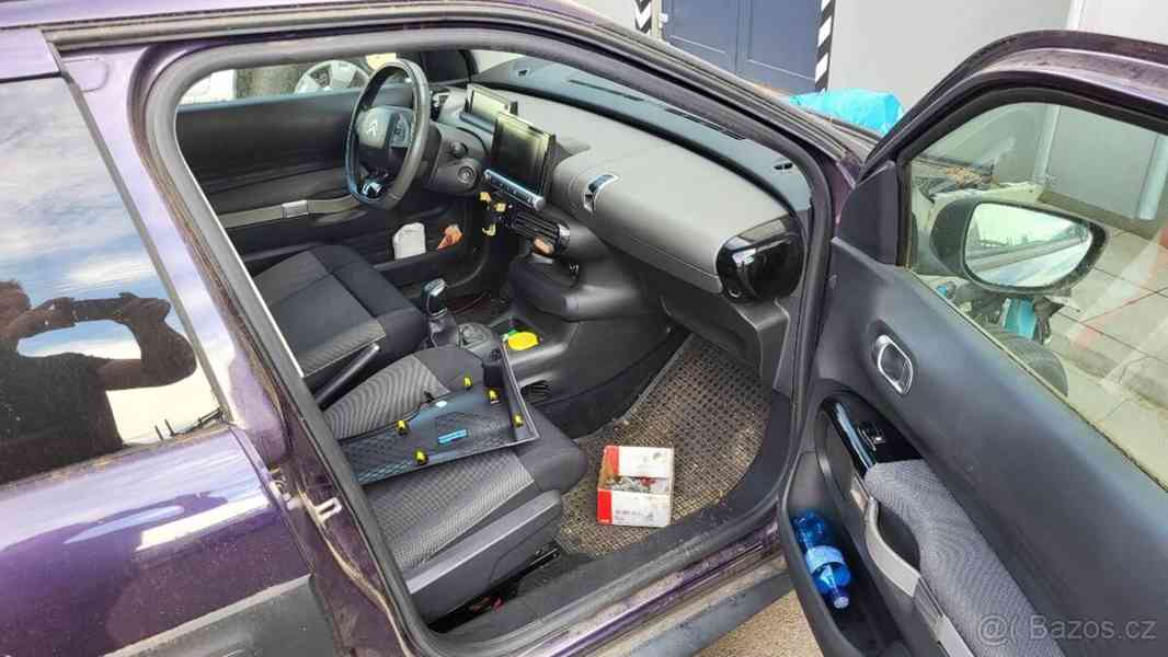 Citroën C4 Cactus 1,2   benzín - foto 6