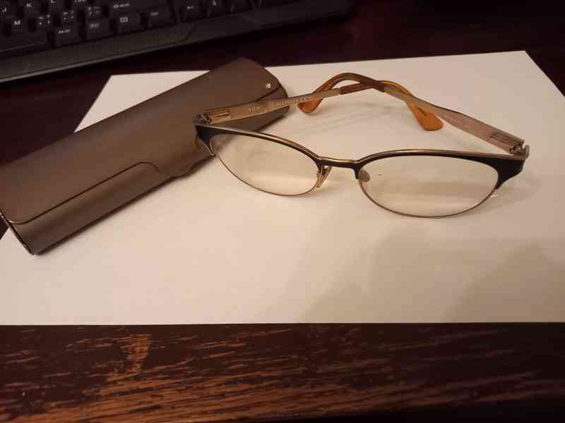 Dioptrické brýle Hilfiger, +2,5 D na obou sklech - foto 5