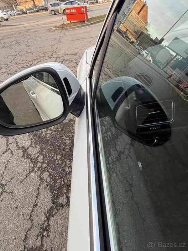 Volkswagen Touareg 3,0 - foto 15