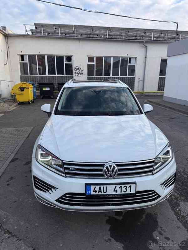 Volkswagen Touareg 3,0 - foto 8