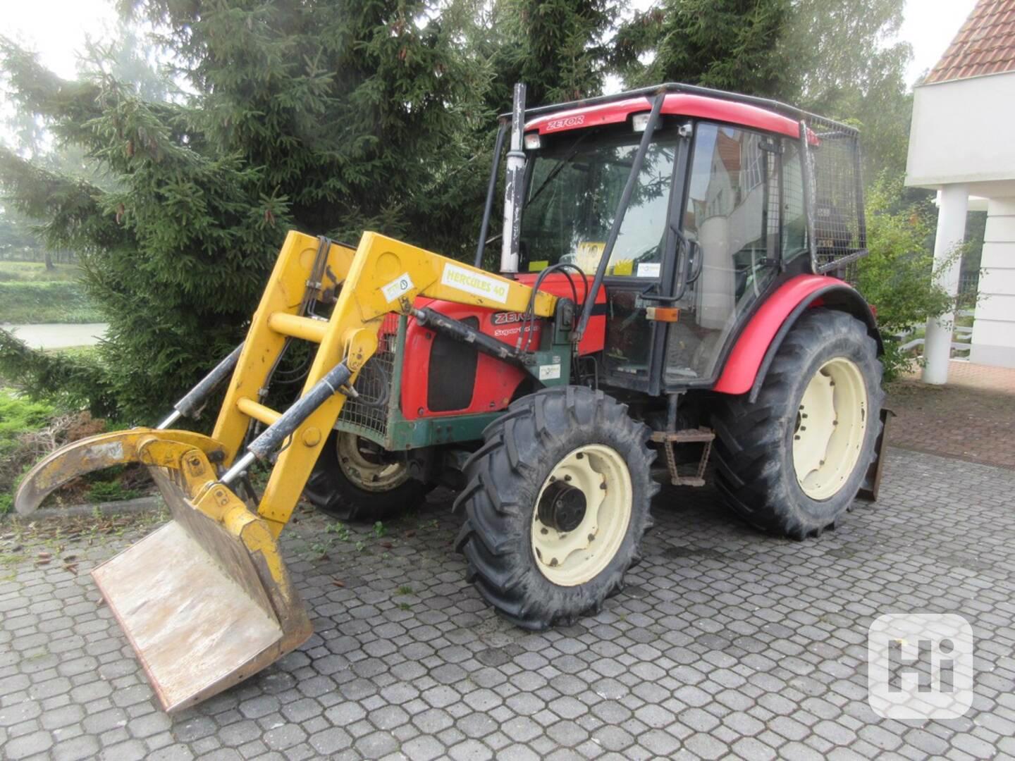 Traktor kolový Zetor 7341 s lesnickou nástavbou - foto 1