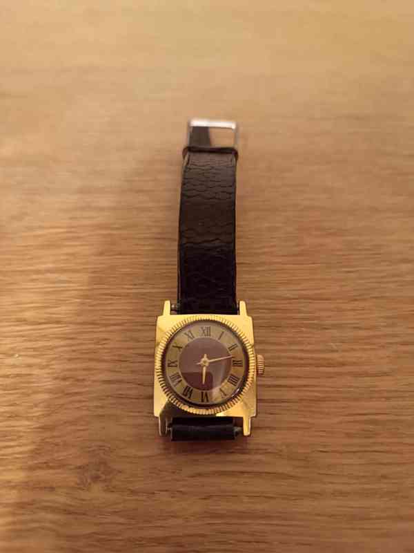 Hodinky SLAVA (USSR) dámské