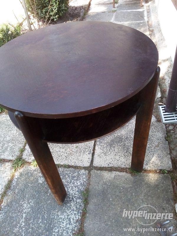 Kulatý stolek - foto 4