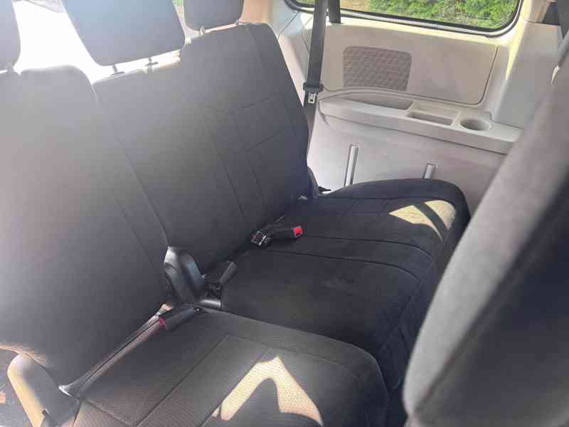 Chrysler Town Country 3,6 V6 RT 2011 - foto 9