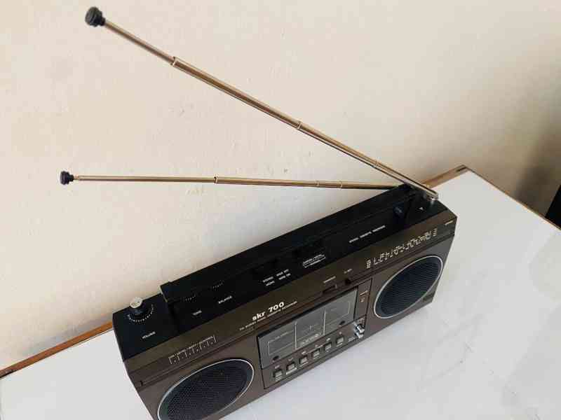 Radiomagnetofon RFT SKR 700, rok 1987 - foto 17