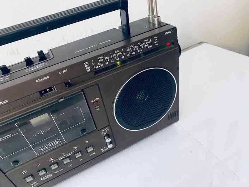 Radiomagnetofon RFT SKR 700, rok 1987 - foto 4