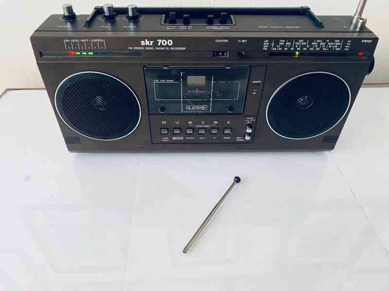 Radiomagnetofon RFT SKR 700, rok 1987 - foto 13