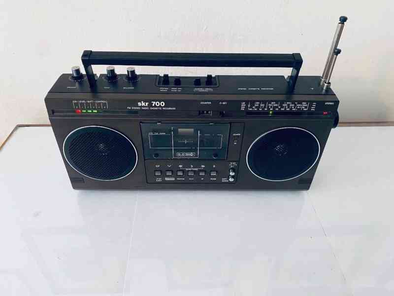 Radiomagnetofon RFT SKR 700, rok 1987 - foto 10