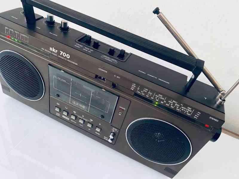 Radiomagnetofon RFT SKR 700, rok 1987 - foto 15