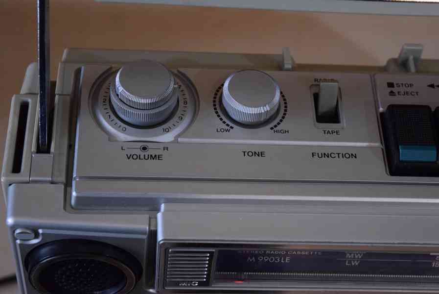 SANYO M 9903 LE VINTAGE BOOMBOX / GHETTOBLASTER !! - foto 2