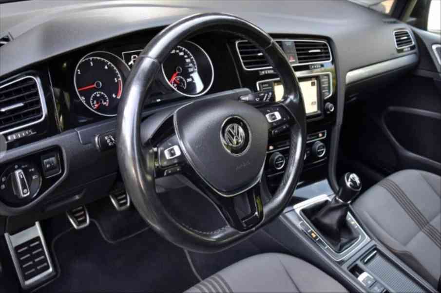 Volkswagen Golf 1,6   7 TDI VARIANT - foto 4