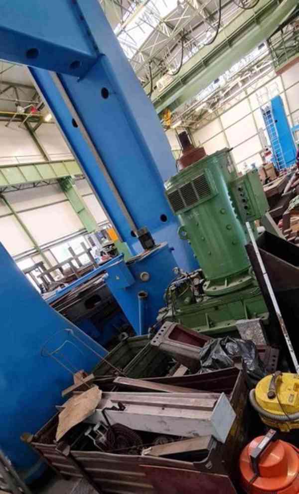 Dvoustojanový svislý soustruh SKD 32 A (9333.) - foto 10